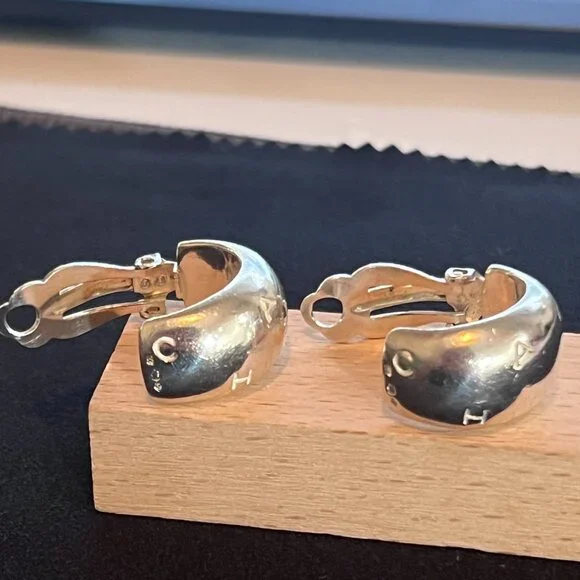 Chanel Sterling Silver Logo Engraved‎ Half Hoop Clip On Earrings Authenticated - Picture 15 of 16